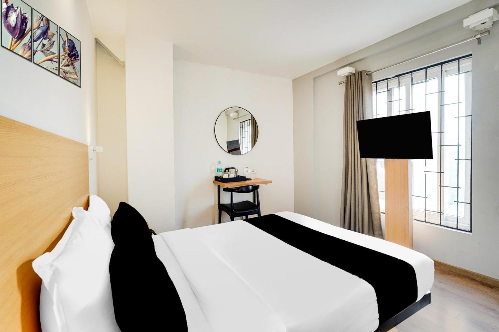 Super Townhouse Btm Layout Near Madiwala Lake Formerly Q Rooms Bangalore Exterior photo